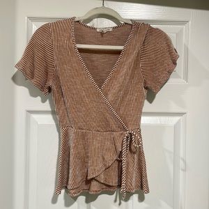 Caution to the wind size small top
